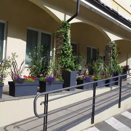 Hotel Quality La Darsena 4*