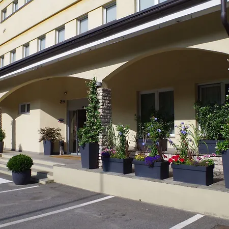 Hotel Quality La Darsena 4*