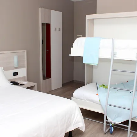 Otel Quality La Darsena Moncalieri