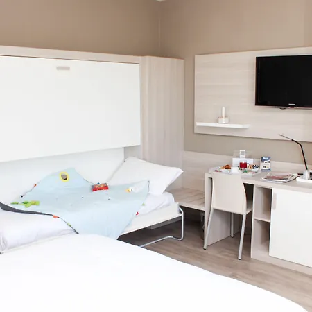 Otel Quality La Darsena Moncalieri